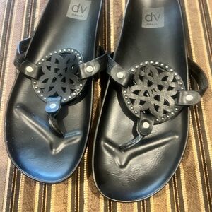 DV by Dolce Vita Black Cutout Medallion Thong Sandals